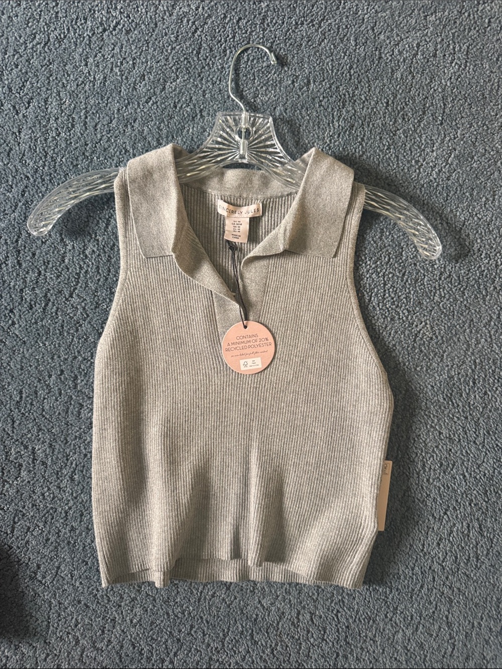 Sleeveless V-Neck collared Ribbed Top - Light Gray